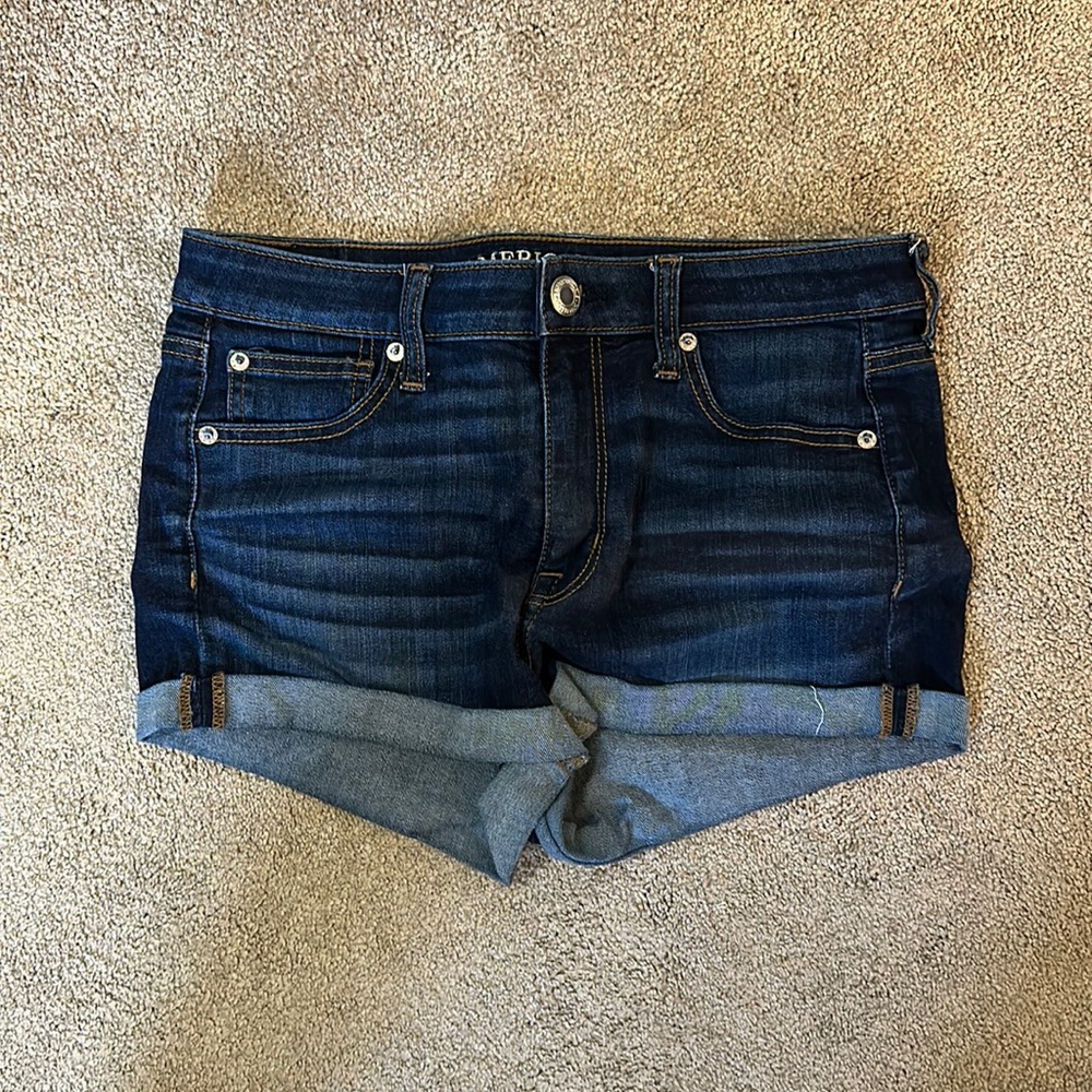 american eagle jean shorts!!